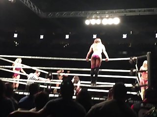 WWE歌劇女主角卡梅隆 - 完美的屁股