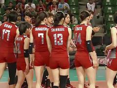 Estirar la postura del equipo femenino de voleibol de Japón