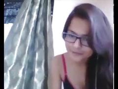 Tamil Cam Girl Swapna Showing her Asserts